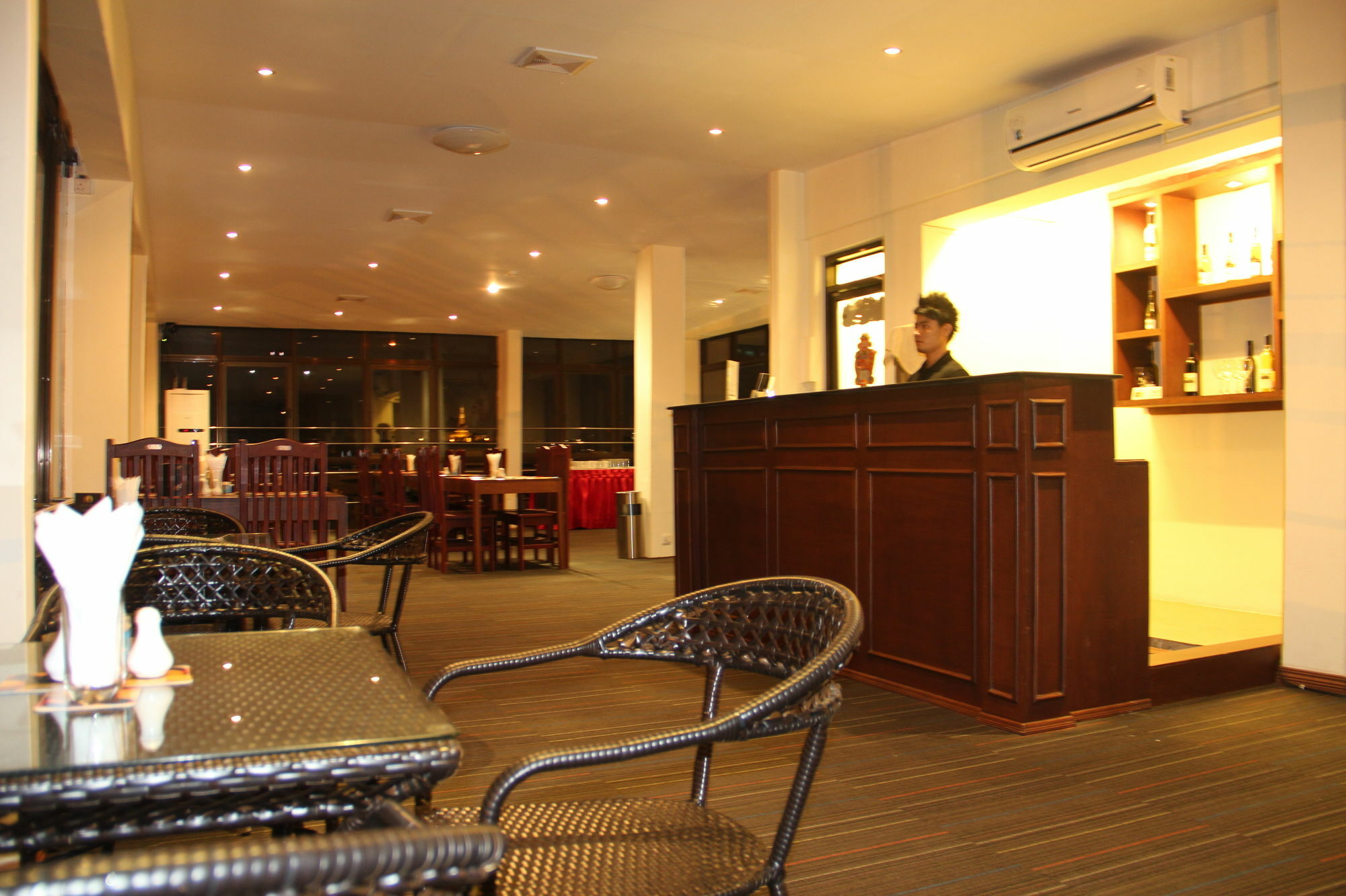 New Yangon Hotel Exteriör bild